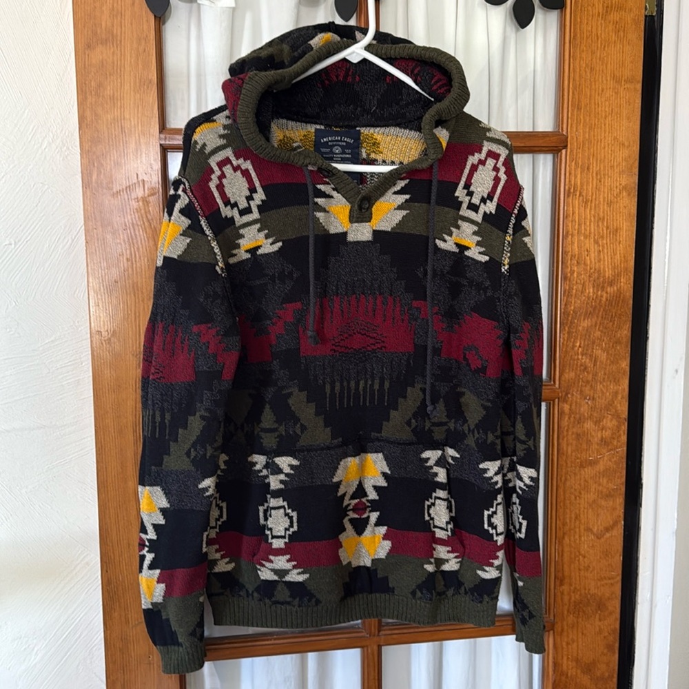 American Eagle Sweater